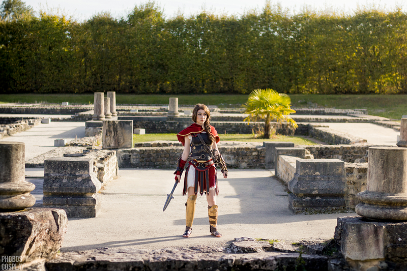 Illustration for article titled Assassin's Creed Odyssey Cosplay Is Looking Sharp